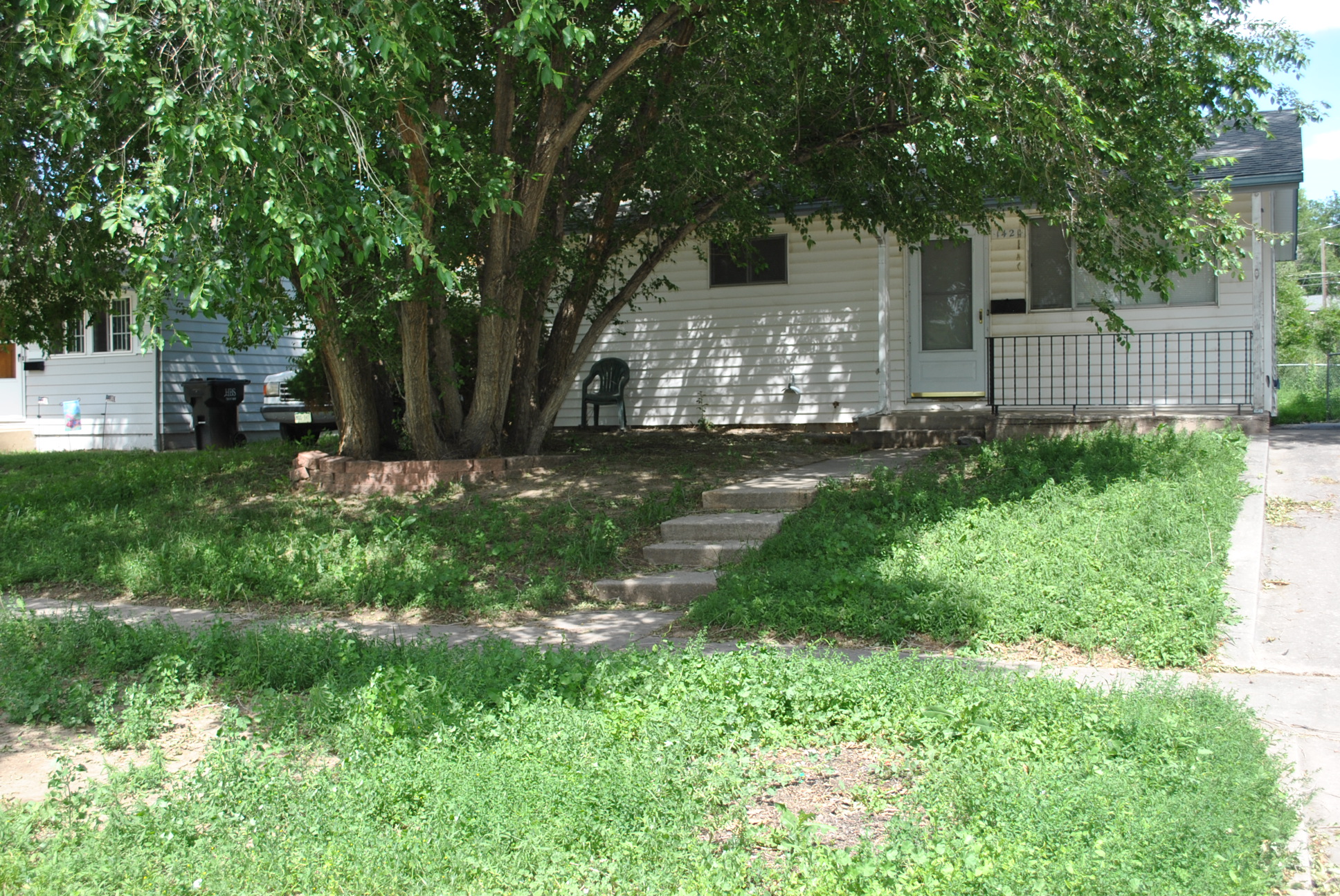 1421 McArthur Avenue